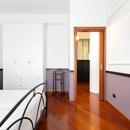 Santa Chiara By Myhomeincomo *